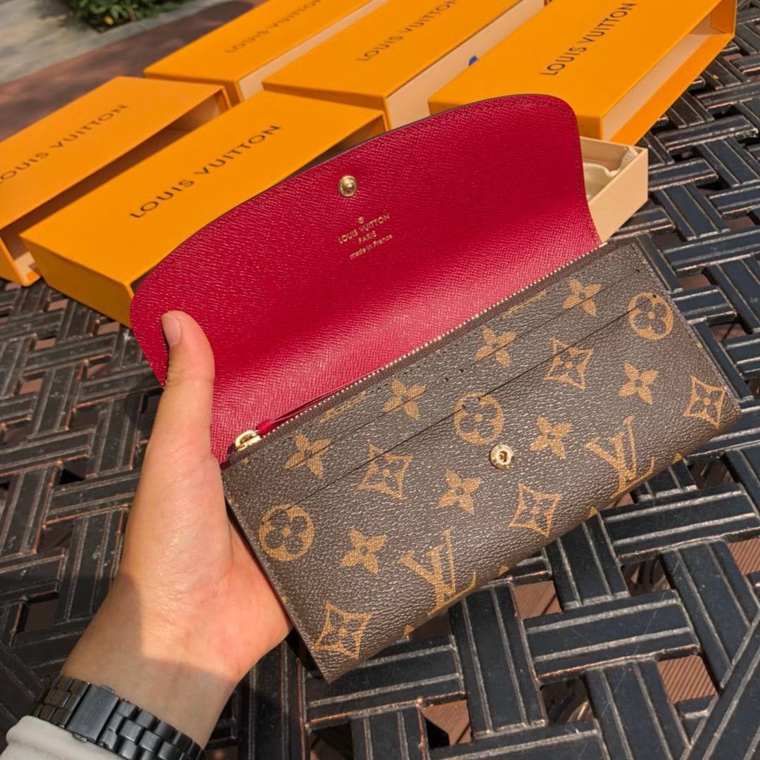 Emilie Wallet