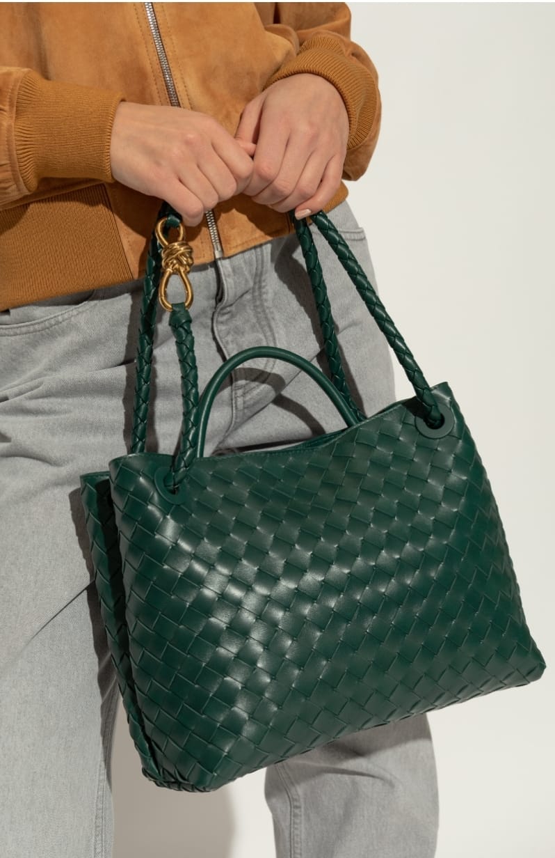 Andiamo Medium Leather Bag