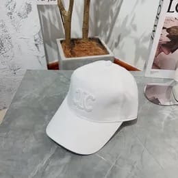 Triomphe  white baseball cap in calfskin