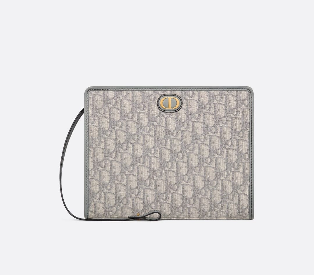 30 Montaigne Dea Pouch