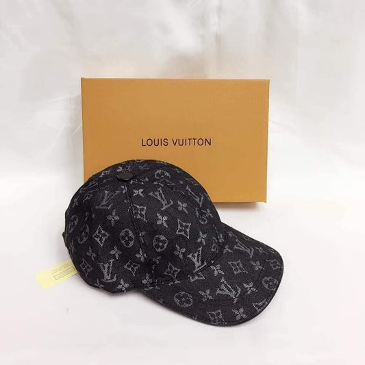 Louis Vuitton Black Monogram Essential Cap