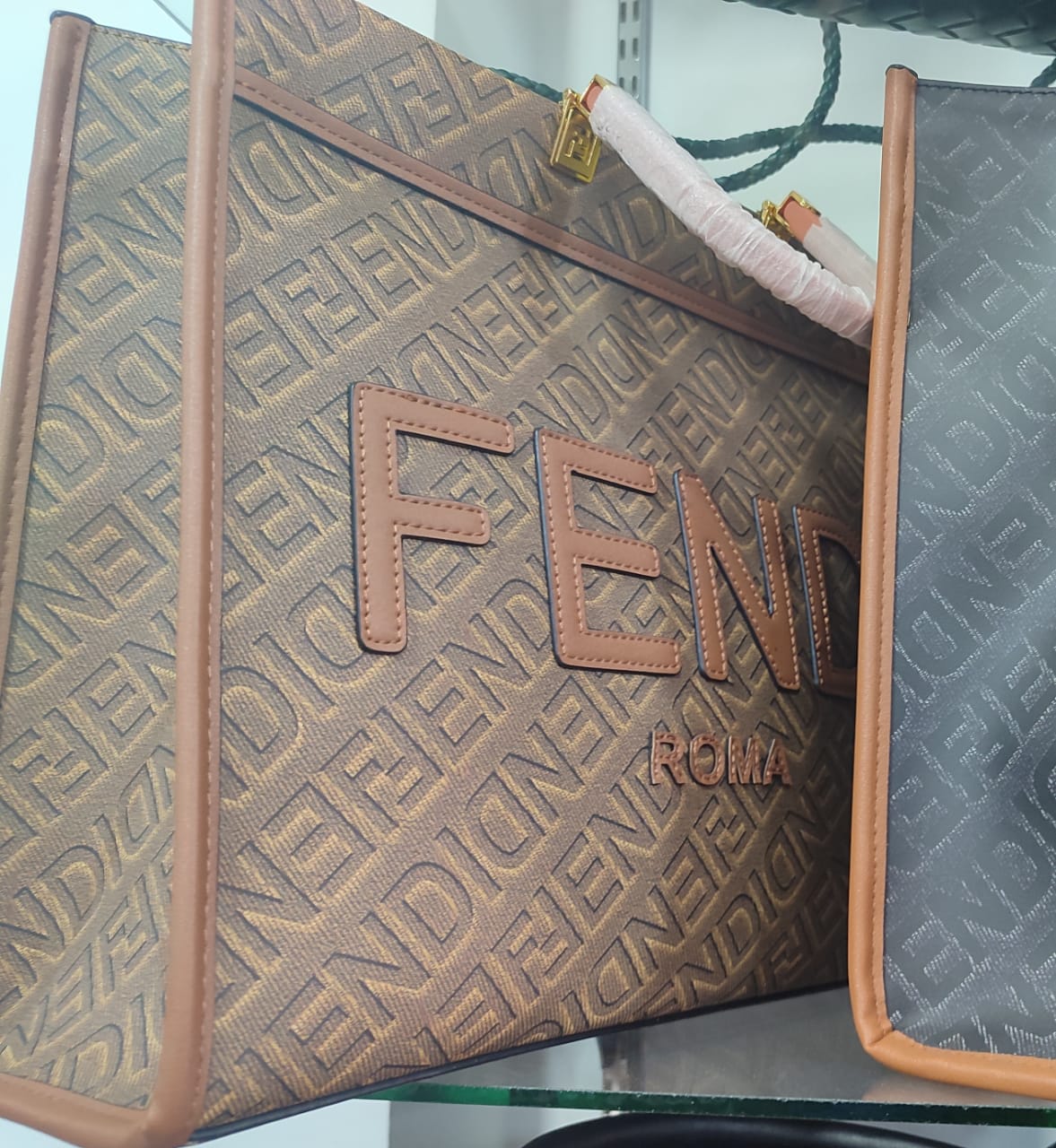 Fendi Sunshine Medium I